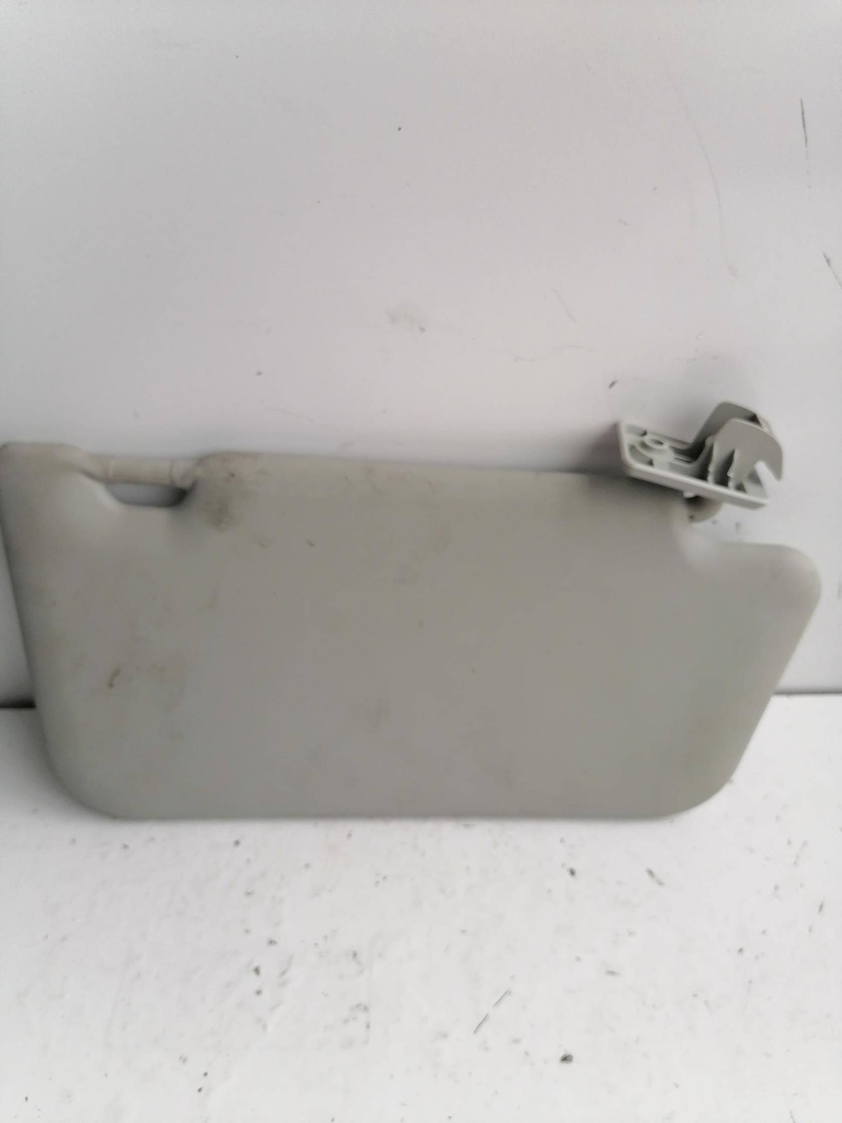 Aletta parasole parabrezza sx.